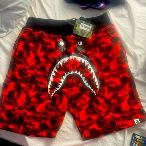 Nwt AAPE by bathing ape mens xxxl shorts